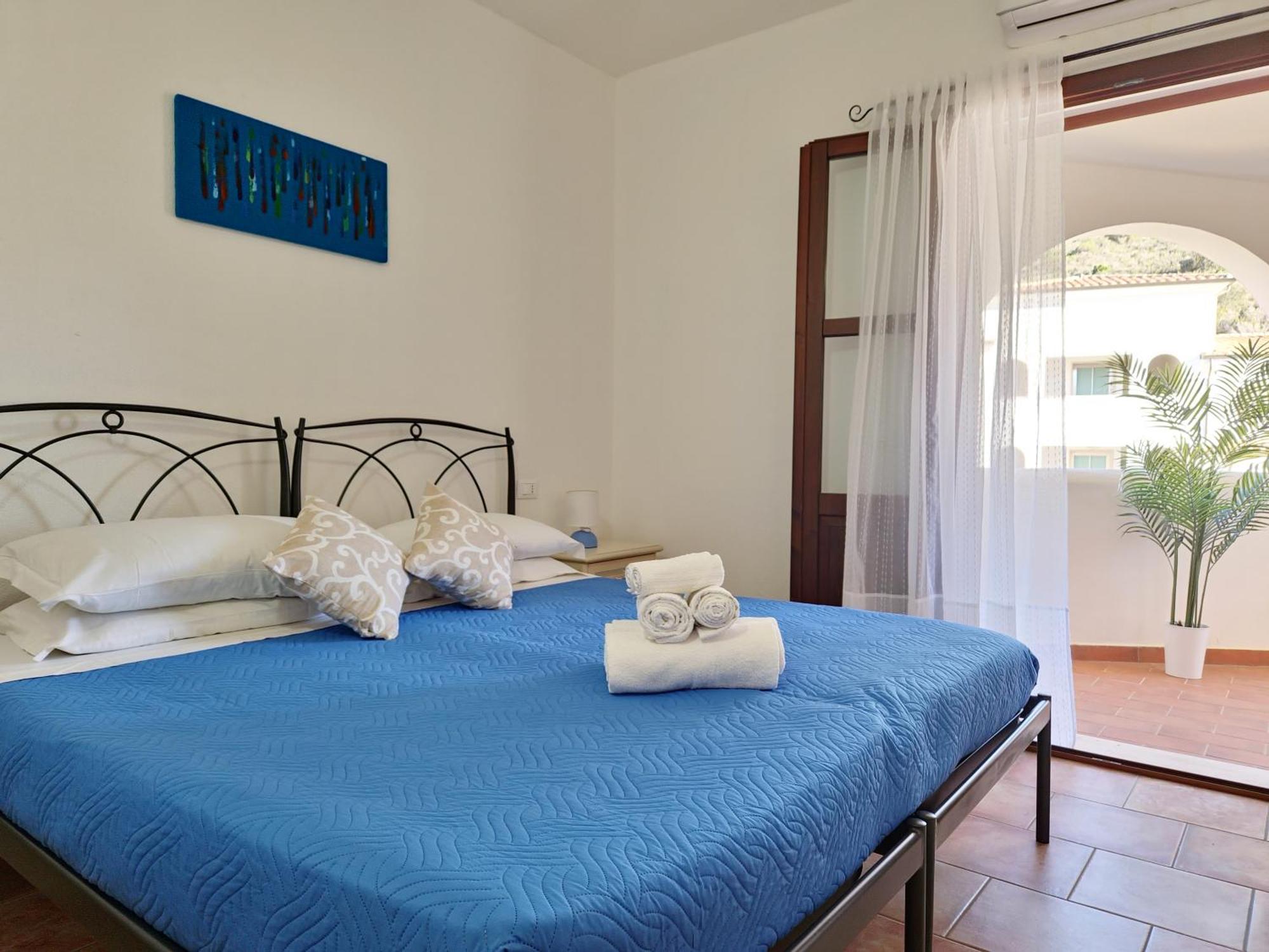 Dommos - Melodie Apartments Cala Liberotto Exterior photo